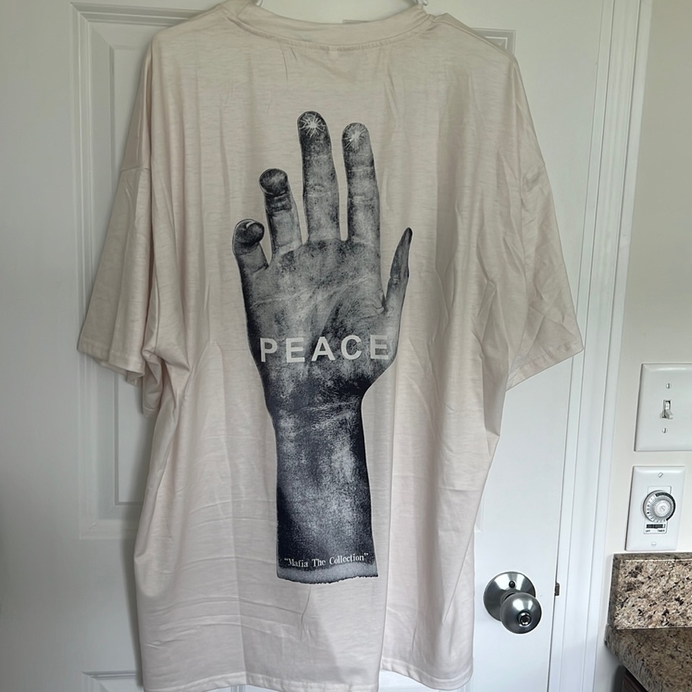 NEW Peace over sized T-shirt